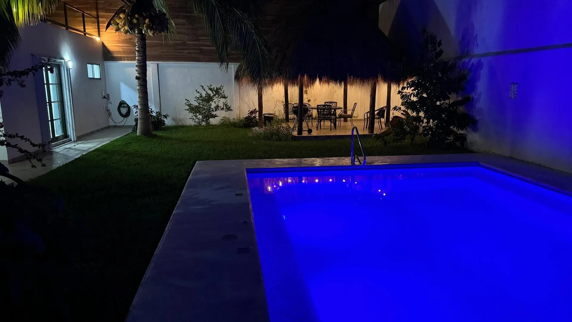 Casa Palancar With Beautiful Swimming Pool And Private Palapa Villa Cozumel
